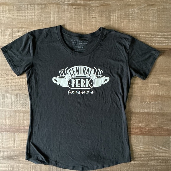 FRIENDS Black Graphic Tee with 2 pair of Friends socks - Picture 1 of 7